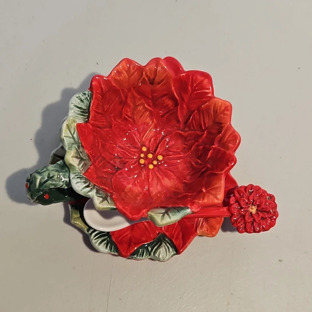 CORNER RUBY Poinsettia Cup And Saucer Set With Spoon